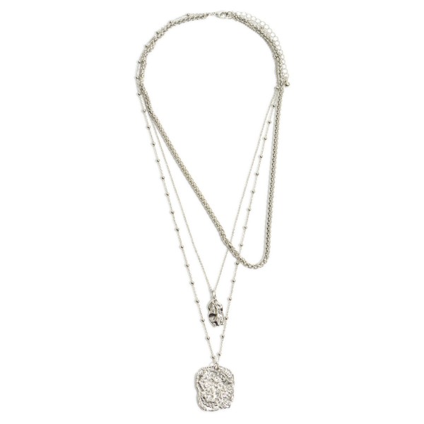 Rope Chain Link Layered Nugget Pendant Necklace.

- Pendant 1"
- Shortest Layer 16"
- Approximately 22" in Length
- 3" Adjustable Extender