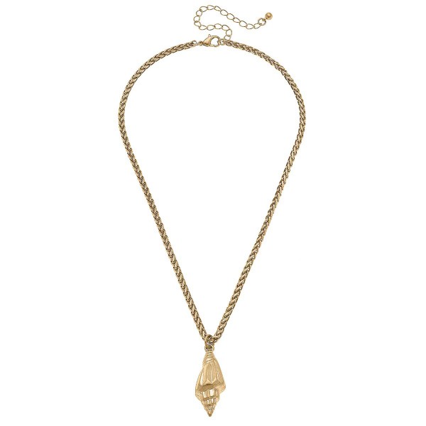 Chain Link Necklace Featuring Shell Pendant

-Approximately 18" Length With 3" Extender