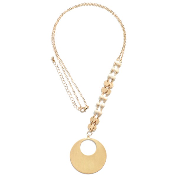 Wholesale long Chain necklace flat gold beads large circular pendant Ivory color