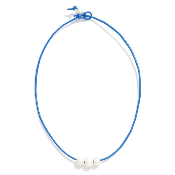 Short Leather Cord Necklace With Fresh Water Pearl Bead Focal

- Fresh Water Pearl
- Approximately 14" L