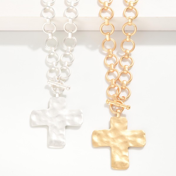 Metal Tone Circle Link Necklace Featuring Cross Pendent 
- Approximately 20" L
- Extender 3" L