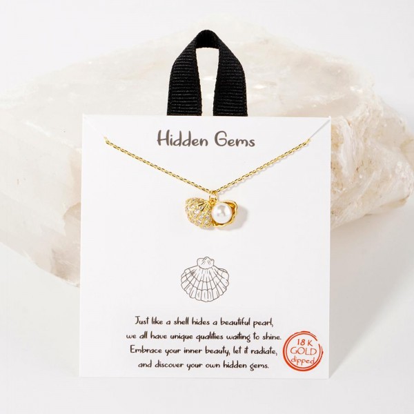 Wholesale dainty Chain Link Necklace Metal Cubic Zirconia Shell Pendant Pearl Ac