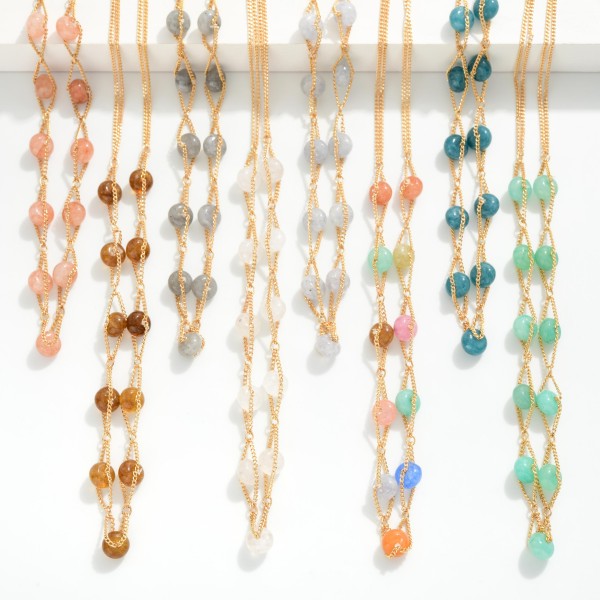 Intertwined Chain Link & Stone Beaded Necklace 

- Approximately 16" L
- Extender 3" L