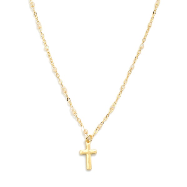 Chain Link Necklace Featuring Painted Link Details & Metal Tone Cross Pendant 

- Approximately 14" L
- Extender 3" L