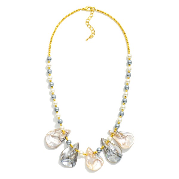 Shell, Pearl, & Metal Tone Bead Beaded Necklace 

- Approximately 14" L
- Extender 2" L