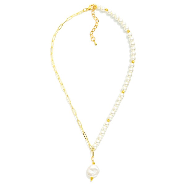 Paperclip Chain Link & Pearl Necklace With With Flat Pearl Pendant 

- Approximately 14" L
- Extender 2" L