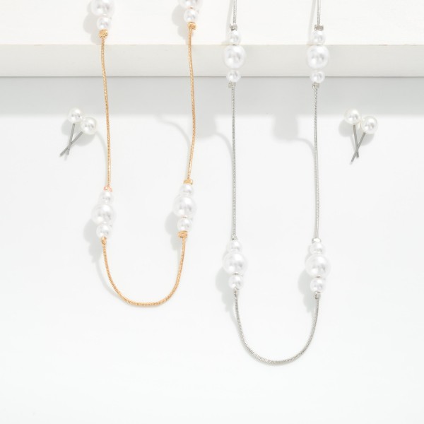 Snake Chain Necklace Featuring Pearl Cluster Stations 

- Pearl Stud Earrings Included 
- Approximately 16" L
- Extender 3" L