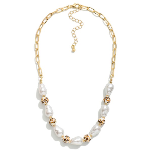 Chain Link Necklace Featuring Baroque Pearls & Chinoiserie Beads 

- Approximately 14" L
- Extender 3" L
