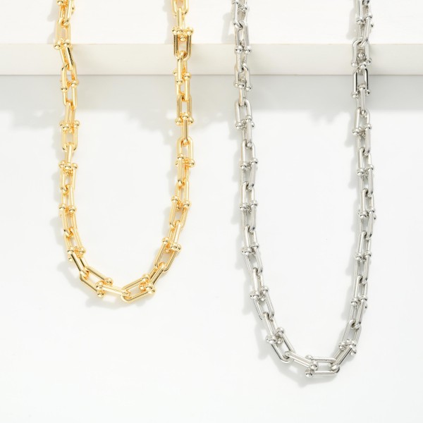 U-Link Chain Link Necklace 

- Approximately 14" L
- Extender 2" L