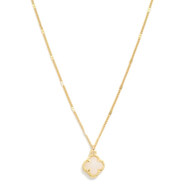 Flat Chain Link Necklace Featuring Glass Crystal Clover Pendant 

- Approximately 14" L
- Extender 3" L