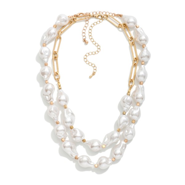 Layered Baroque Pearl & Chain Link Necklace 

- Approximately 16" L
- Extender 3" L