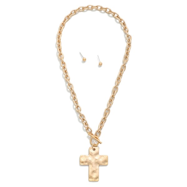 Chain Link Necklace Featuring Toggle Clasp & Hammered Metal Cross Pendant 

- Metal Tone Ball Studs Included 
- Approximately 16" L
