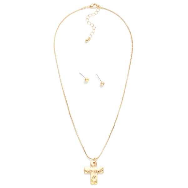 Snake Chain Link Necklace Featuring Hammered Metal Cross Pendant 

- Gold Ball Studs Included
- Approximately 16" L
- Extender 2" L 