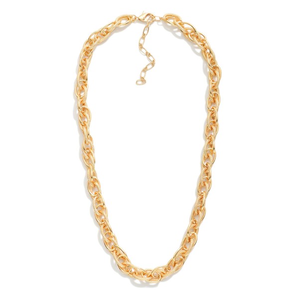 Chain Link Necklace Featuring Textured Link Detail 

- Approximately 16" L
- Extender 3" L
