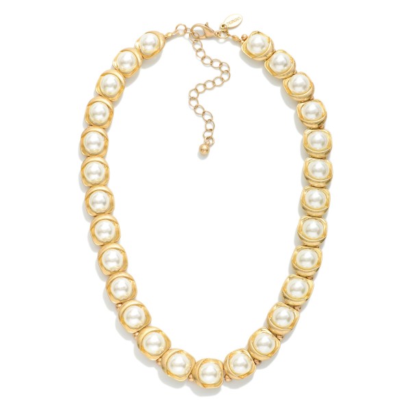 Gold Tone Bordered Pearl Beaded Necklace 

- Approximately 14" L
- Extender 3" L