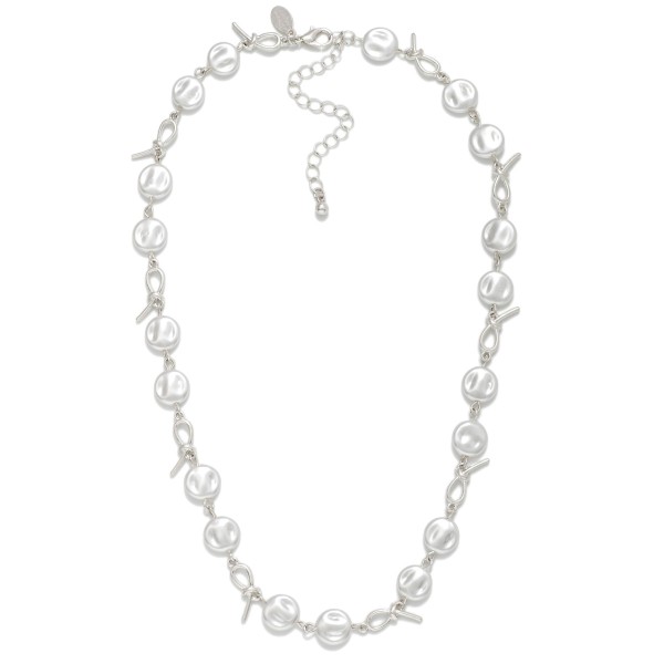 Flat Pearl & Knotted Metal Chain Link Necklace 

- Approximately 16" L
- Extender 2" L