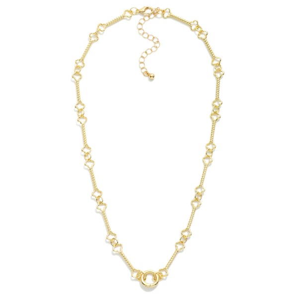 Metal Tone Twisted Metal Rode Link Necklace Featuring Clover Stations And Circle Pendent 

- Approximately 16" L 
- Extender 3" L 