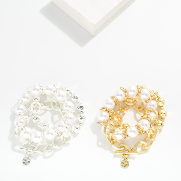 Set Of Three Beaded & Chain Link Bracelets Featuring Pearl & Metal Tones 

- Approximately 2.5" D