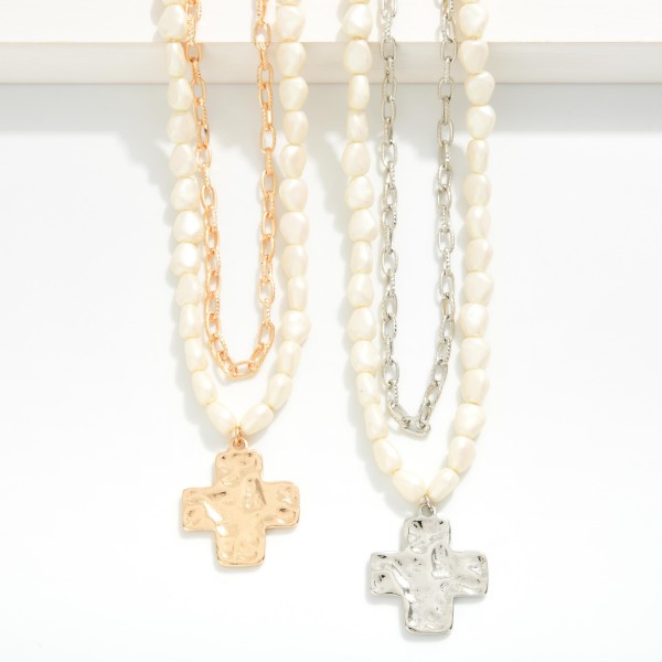 Layered Chain Link & Baroque Pearl Beaded Necklace Featuring Hammered Metal Plus Cross Pendant 

- Approximately 16" L
- Extender 3" L