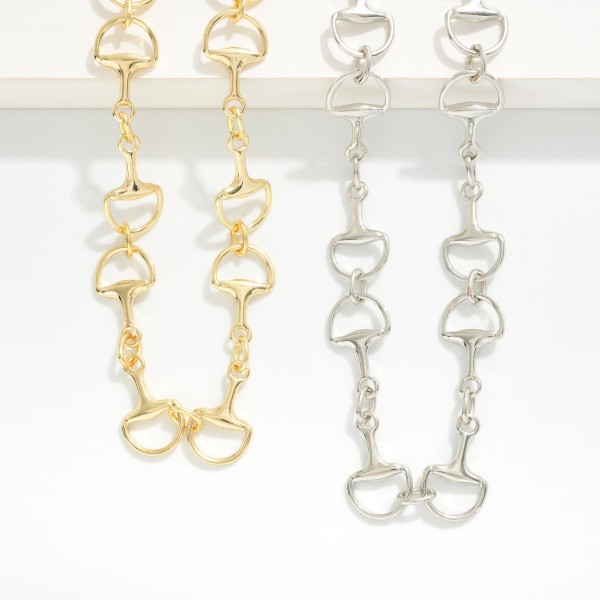 Linked Horsebit Chain Link Necklace 

- Approximately 14" L
- Extender 3" L