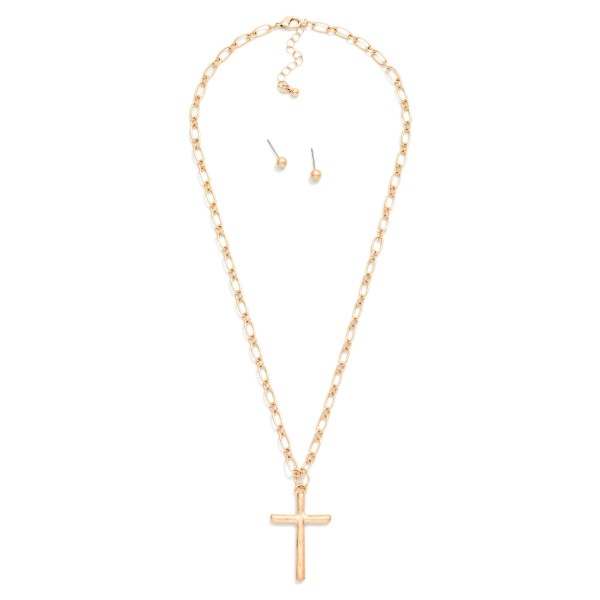 Paperclip Chain Link Necklace Featuring Metal Tone Cross Pendant With Metal Tone Stud Earrings 

- Approximately 20" L
- Extender 2" L 
- Metal Tone Ball Studs Included 