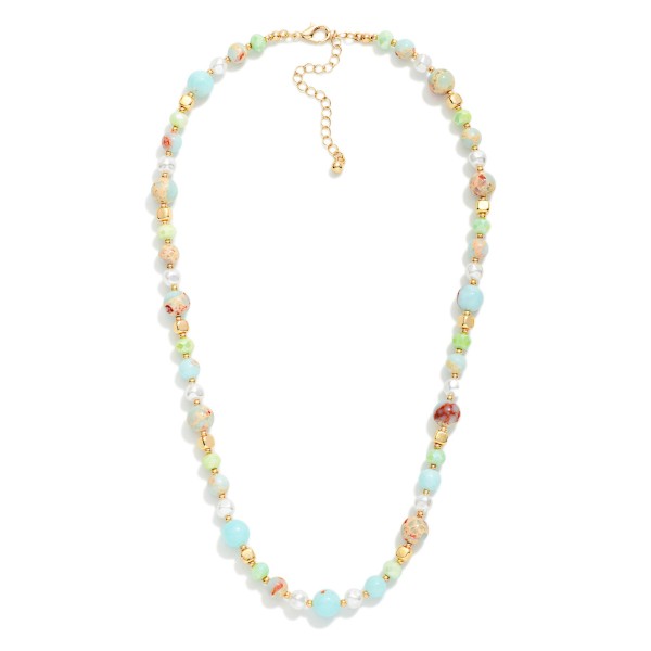 Stone Beaded Necklace With Pearl & Gold Tone Details 

- Approximately 16" L 
- Extender 2" L 