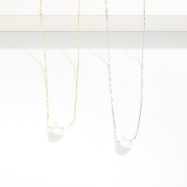 Petite Link Chain Link Necklace Featuring Fixed Pearl Pendant 

- Approximately 14" L
- External 3" L