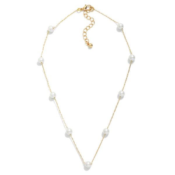 Chain Link Necklace Featuring Pearl Stations 

- Approximately 14" L 