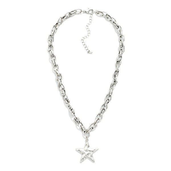 Oval Chain Link Necklace Featuring Hammered Star Pendant 

- Approximately 18" L 
- Extender 2" L