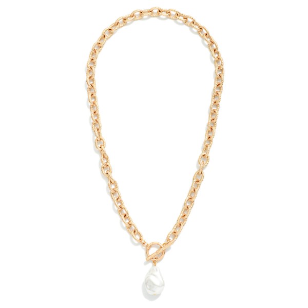 Twisted Link Chain Link Necklace Featuring Baroque Pearl & Toggle Clasp

- Approximately 16" L