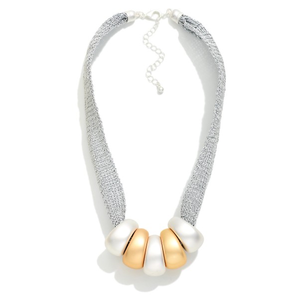 Chain Link Mesh Chain Featuring Two Tone Chunky Round Beads 

- Approximately 14" L 