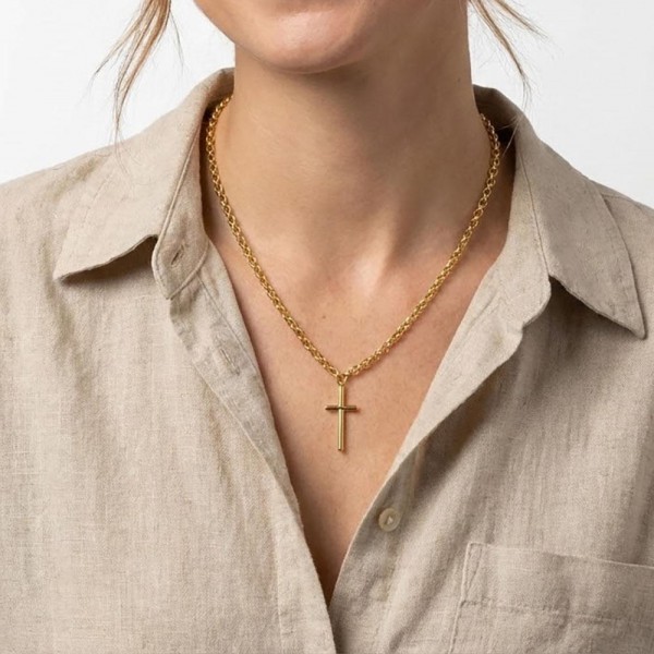 Chain Link Necklace Featuring Metal Tone Cross Pendant 

- Approximately 18" L 
- Extender 3" L 