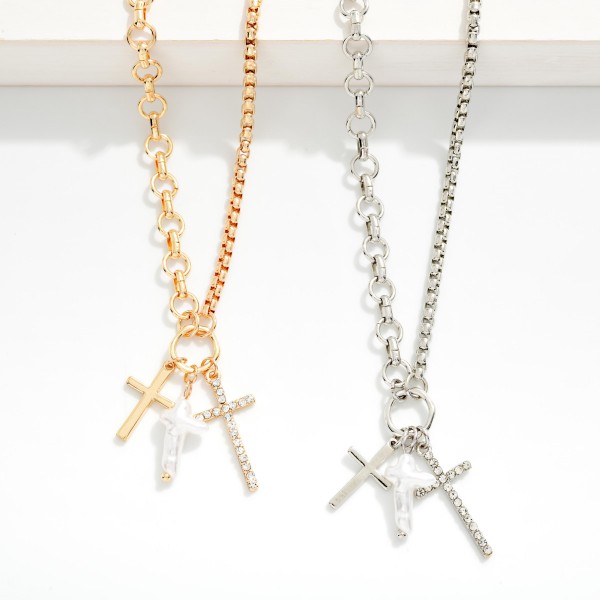 Half Box Chain Half Circle Link Necklace Featuring Pearl & Metal Tone Cross Pendants

- Approximately 16" L
- Extender 3" L