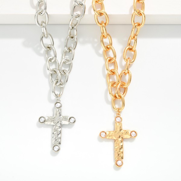 Chain Link Necklace Featuring Metal Tone Cross Pendant With Pearl Detail

- Approximately 20" L 
- Extender 3" L 