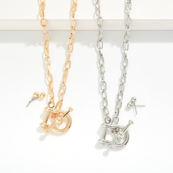 Chain Link Necklace Featuring Horsebit Toggle Clasp

- Metal Tone Ball Studs Included 
- Approximately 18" L
