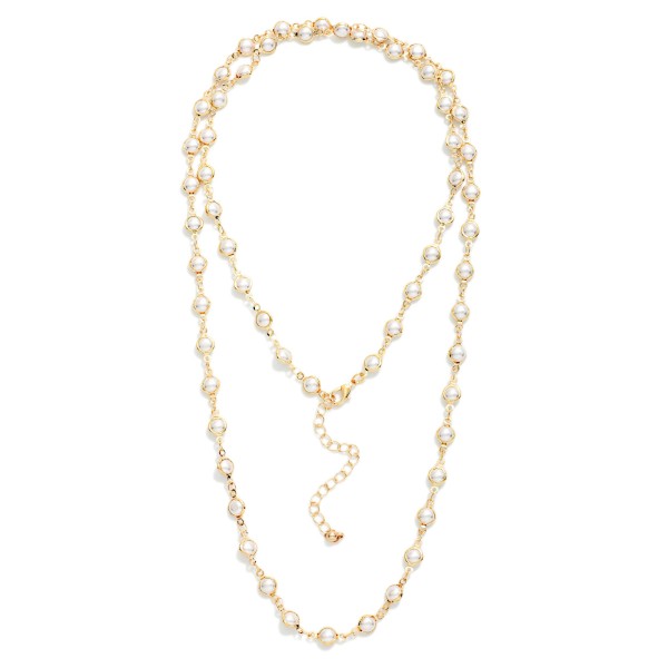 Long Chain Link Necklace Featuring Pearl & Metal Tone Stations 

- Approximately 32" L
- Extender 3" L