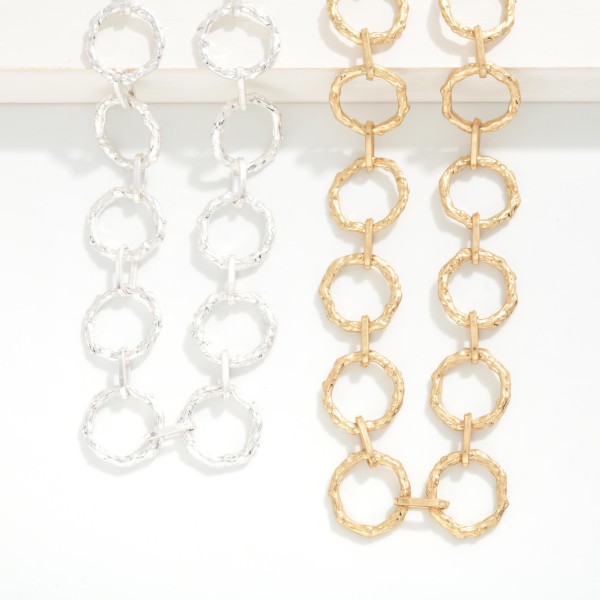 Textured Metal Hoops Chain Link Necklace 

- Approximately 14" L
- Extender 3" L