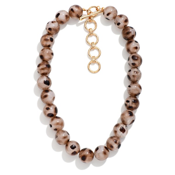 Chunky Acetate Animal Print Bead Beaded Necklace 

- Approximately 14" L
- Extender 3" L