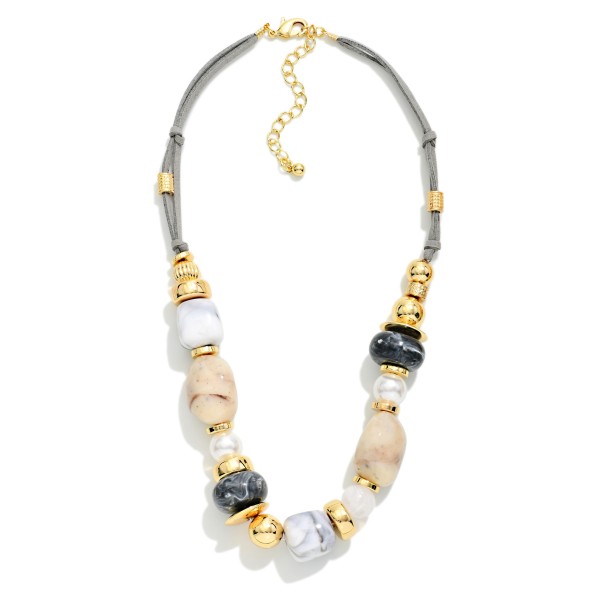 Marbled Acetate, Pearl, & Metal Tone Bead Beaded Necklace 

- Approximately 16" L
- Extender 3" L