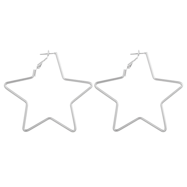 Metal Star Shaped Hoops

-Approximately  2.5" in length.