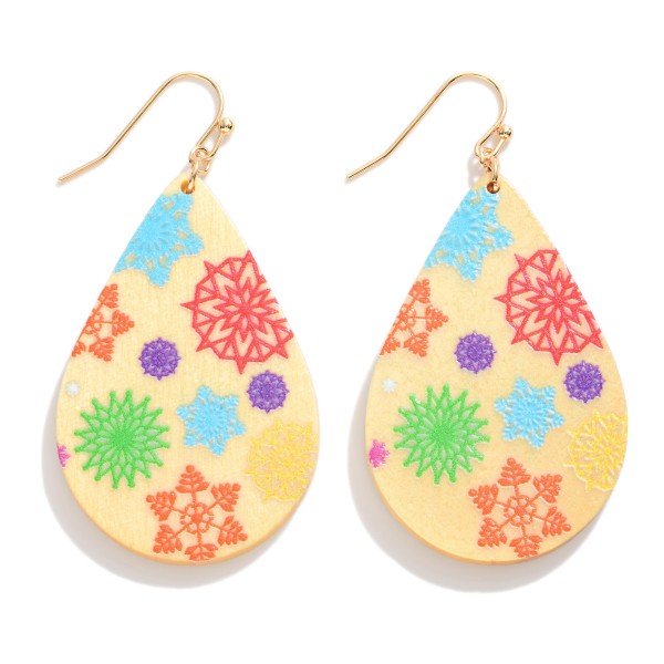 Wholesale wooden Teardrop Snowflake Print Drop Earrings L