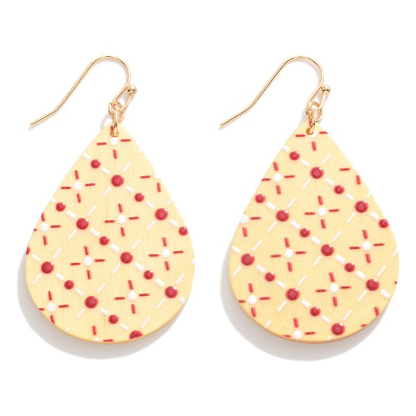 Wooden Teardrop Christmas Quilt Pattern Drop Earrings.

- Approximately 2" 