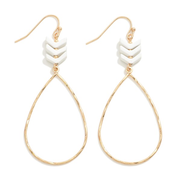 Wholesale dainty Gold Teardrop Earrings Wood Chevron Details L