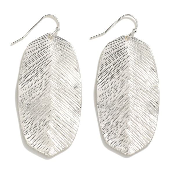 Wholesale circular Metal Leaf Drop Earrings L