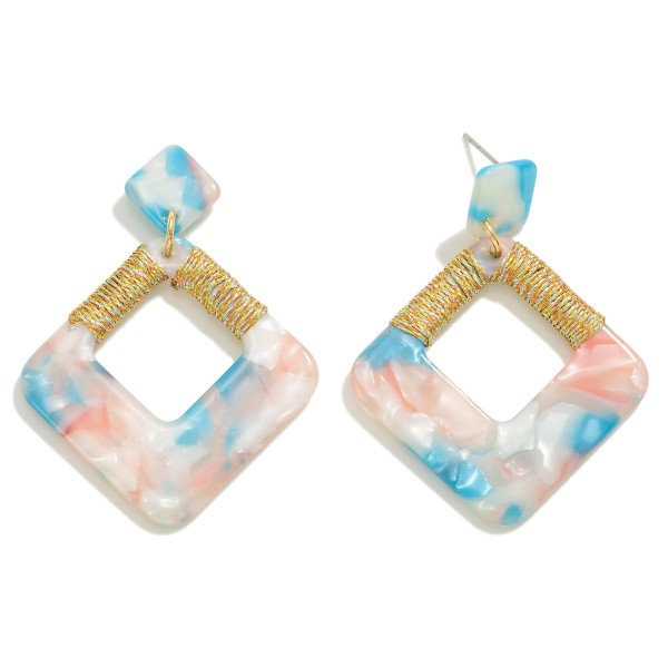 Resin Marbled Diamond Drop Earrings With Metallic Wrapped Thread Accent

- Approximately 2.5" L