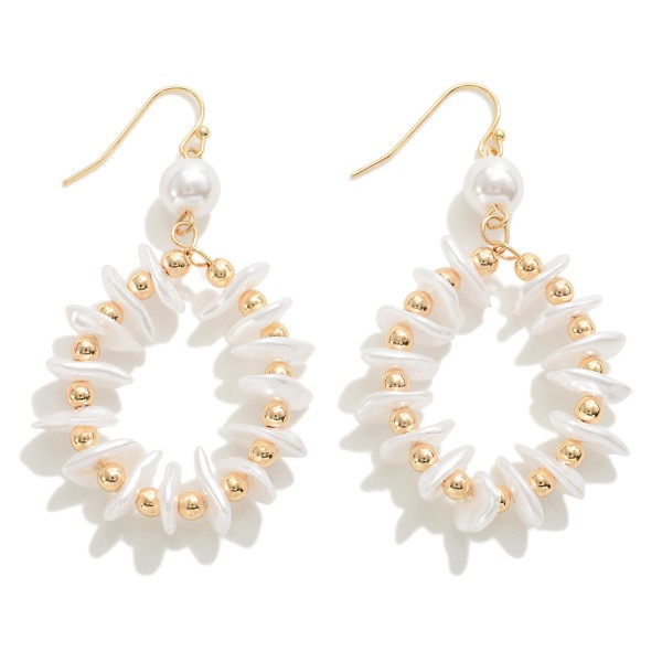 Wholesale circular Drop Earring Flat Pearl Gold Details L