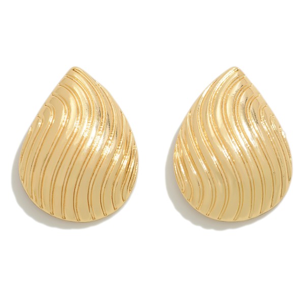 Wavy Shell Teardrop Stud Earring

- Approximately 1" L