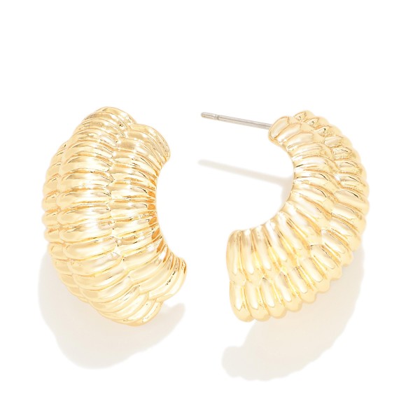 Metal Ribbed Half Hoop Earrings

- Approximately 1" L