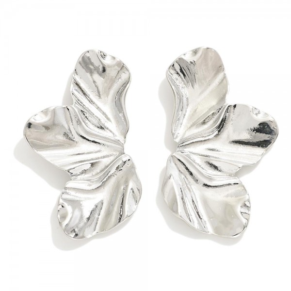 Metal Tone Petal Drop Earrings 

- Approximately 1.75" L