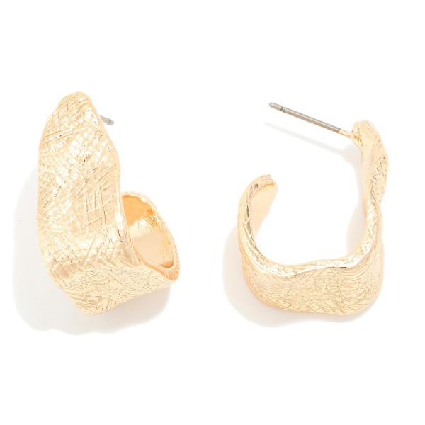 Textured Metal Squared Drop Hoop Earrings 

- Approximately .5" D
- Hypoallergenic Brass Base